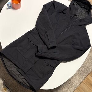 The North Face Men's Black Raincoat